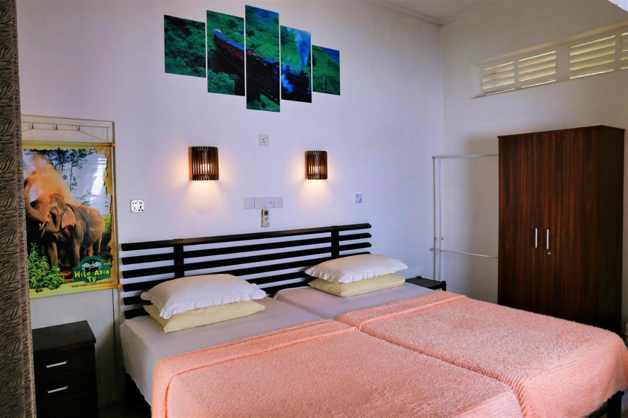 Camellia Dwelling Bed & Breakfast ฮิกคาดูวา ภายนอก รูปภาพ